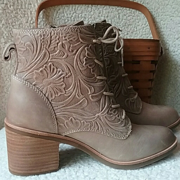 Sofft Shoes - Soft leather booties